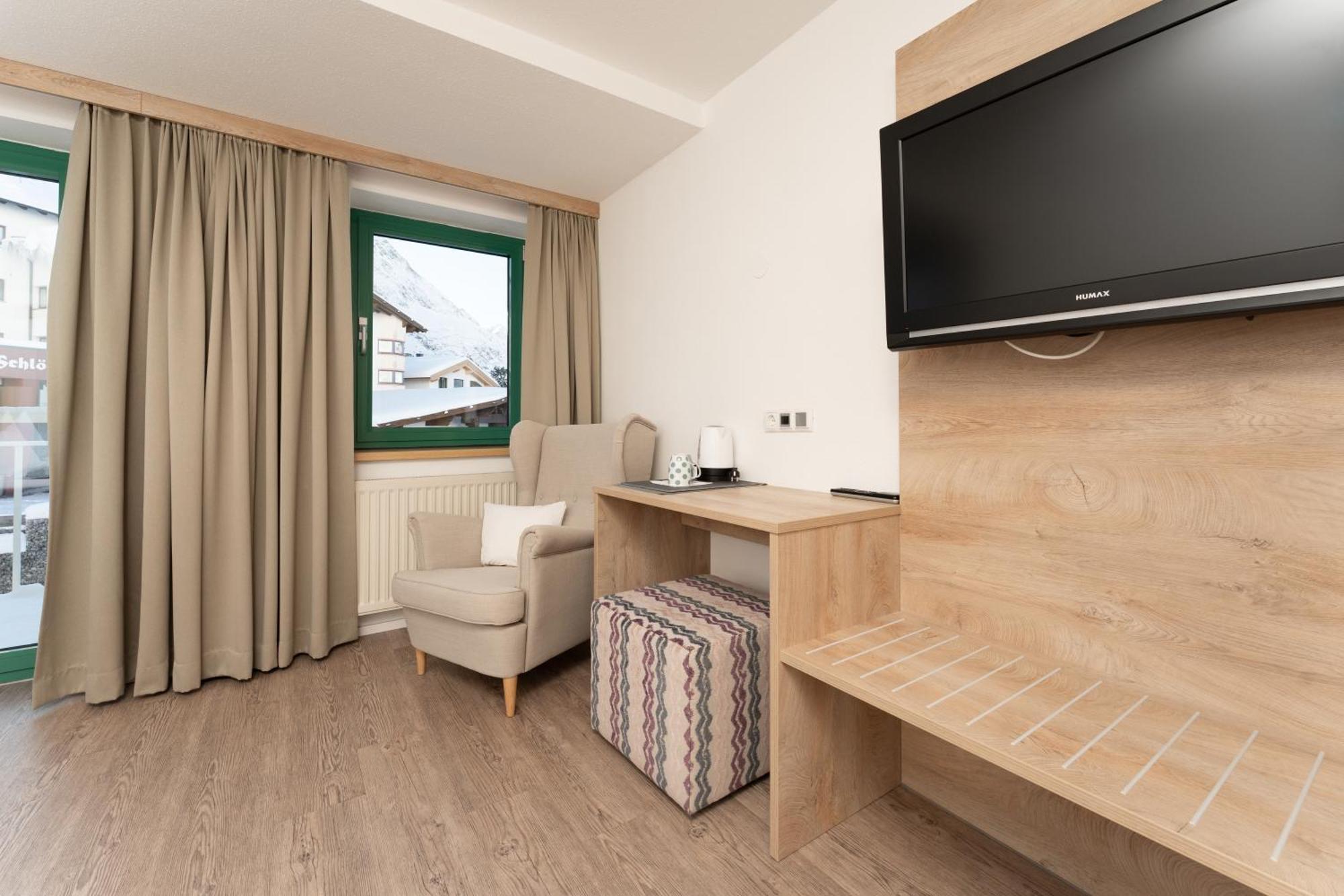 Hotel Garni Kristall Kuehtai Exterior photo